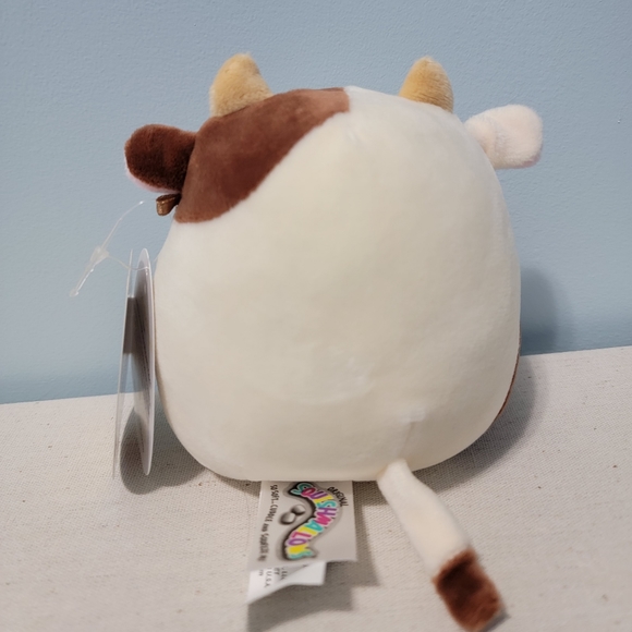 4.5" Ronnie Cow Squishmallow - Picture 2 of 3